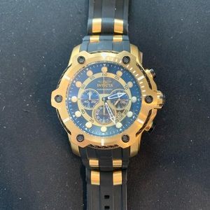 INVICTA BOLT MENS QUART